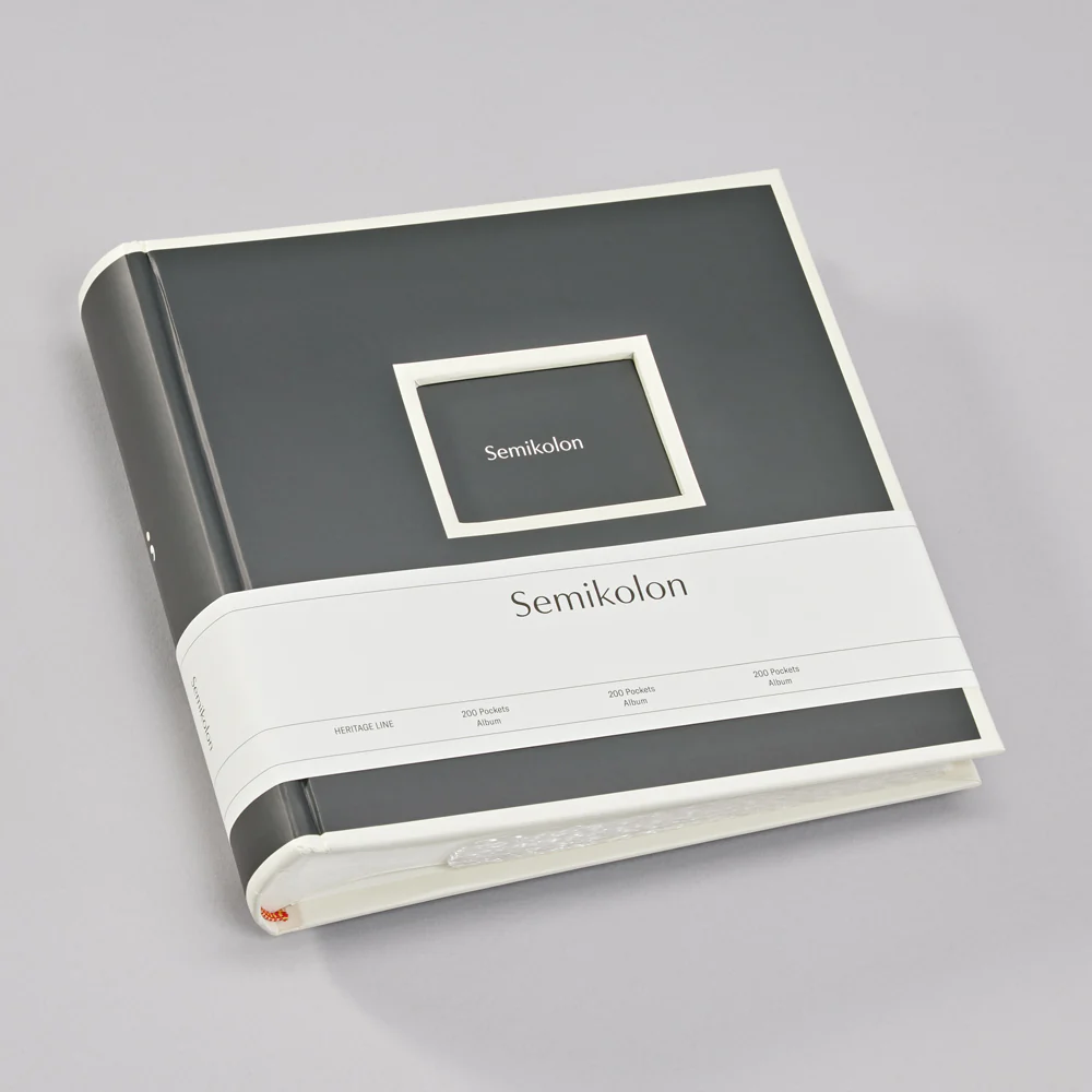 Photo Album with 200 Pockets - Image 11