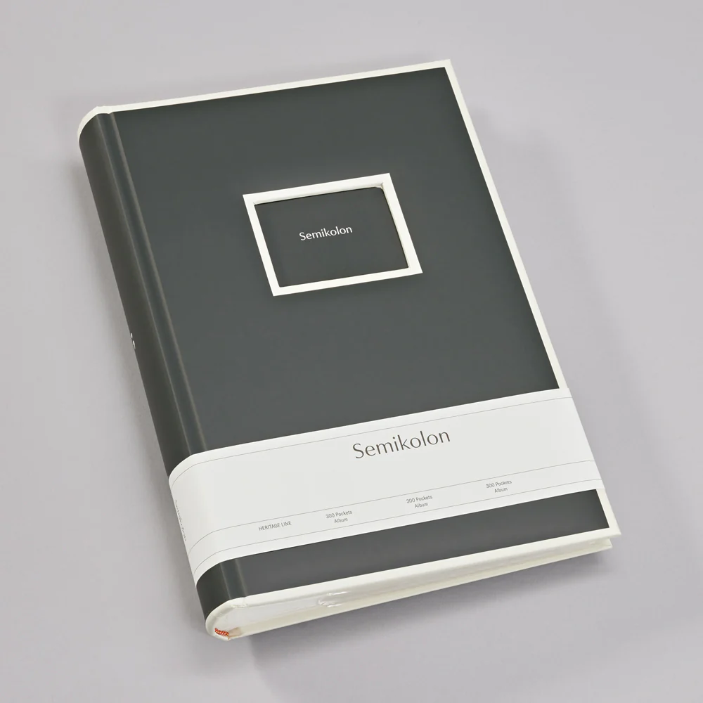 Photo Album with 300 Pockets - Image 11